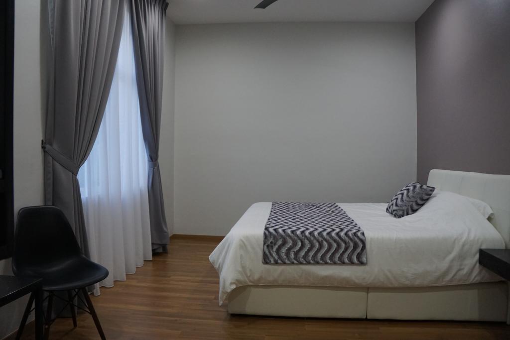 Shamrock Boutique Villa - Stay For 12 Person Batu Feringgi Rum bild