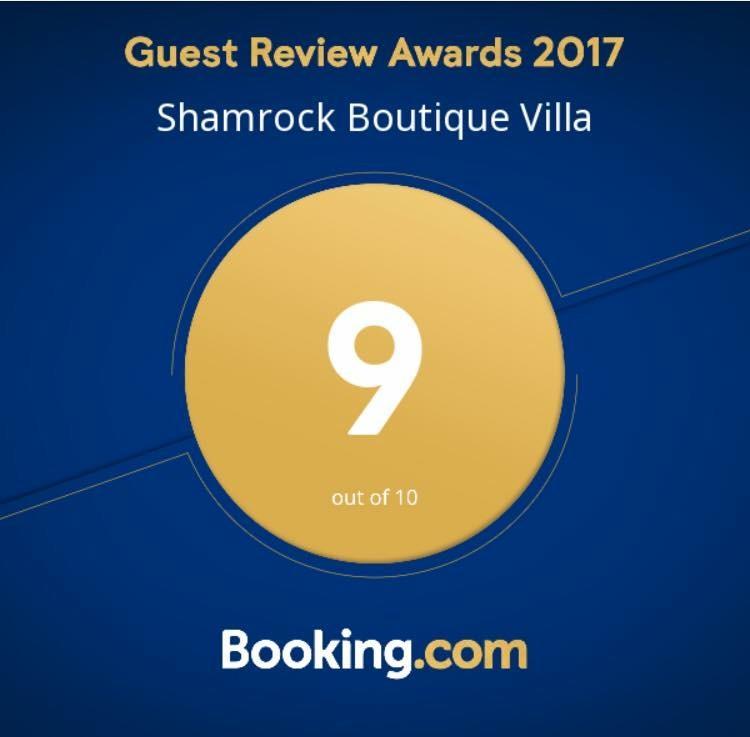 Shamrock Boutique Villa - Stay For 12 Person Batu Feringgi Exteriör bild
